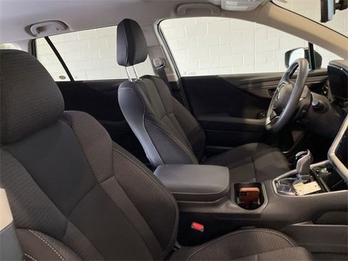 Certified 2025 Subaru Outback Premium w/ Popular Package #1A image 17