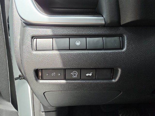 Used 2026 Nissan Rogue SV FWD image 20