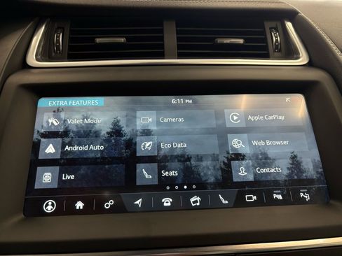 Used 2020 Jaguar E-PACE R-Dynamic HSE image 36