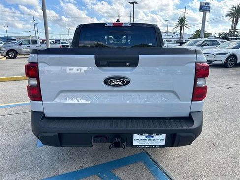 New 2025 Ford Maverick Lariat w/ Black Appearance Package image 6