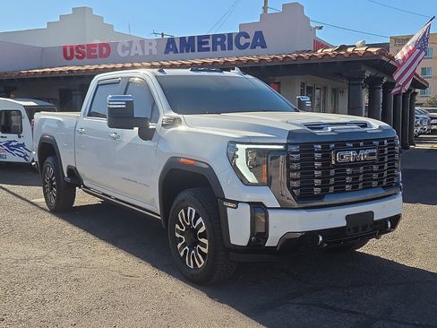 Used 2024 GMC Sierra 2500 Denali Ultimate image 1