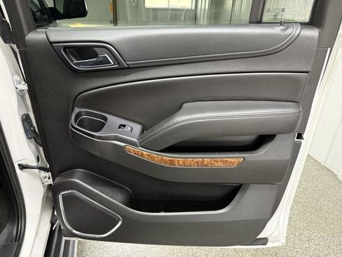 Used 2017 Chevrolet Suburban Premier image 37