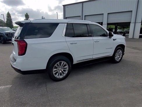 Used 2022 GMC Yukon SLT w/ SLT Premium Package image 46