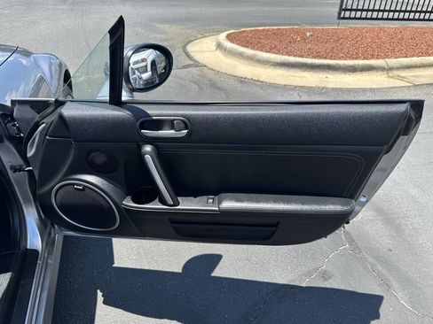 Used 2009 MAZDA MX-5 Miata Grand Touring image 18