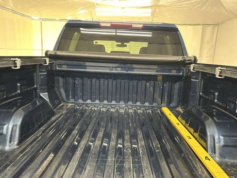 Used 2019 Chevrolet Silverado 1500 Custom w/ Custom Value Package AWD/4WD image 21