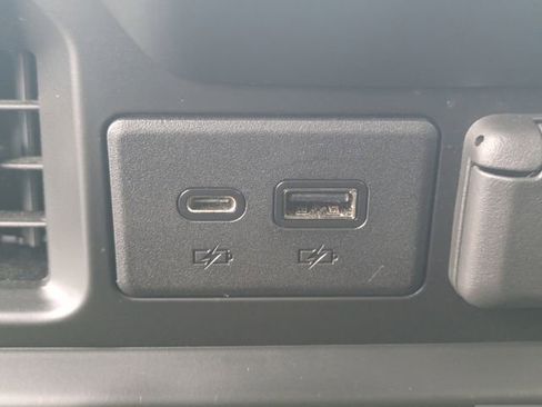 Used 2021 Chevrolet Silverado 1500 RST AWD/4WD image 16