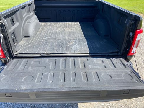 Used 2021 Ford F150 Lariat w/ Equipment Group 502A High AWD/4WD image 6