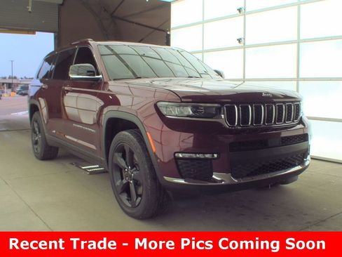 Used 2021 Jeep Grand Cherokee L Limited w/ Luxury Tech Group II image 3