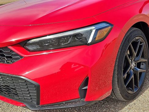 Used 2025 Honda Civic Sport Touring image 9