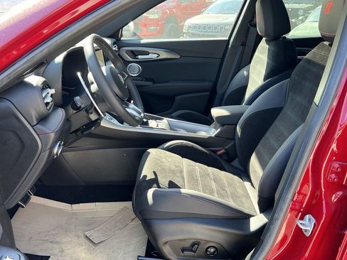 New 2024 Dodge Hornet R/T Plus image 9