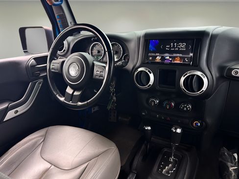 Used 2015 Jeep Wrangler Rubicon w/ Trailer Tow Group AWD/4WD image 8