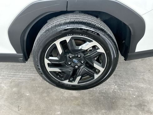 Used 2025 Subaru Forester Limited AWD/4WD image 11