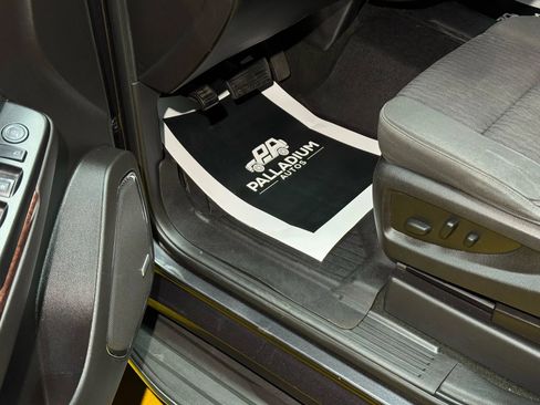 Used 2016 GMC Yukon SLE w/ HD Trailering Package image 40