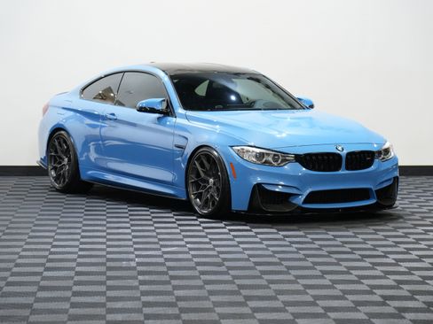 Used 2017 BMW M4 Coupe w/ Competition Package RWD image 5