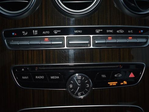 Used 2018 Mercedes-Benz C 300 4MATIC Sedan w/ Premium Package image 28