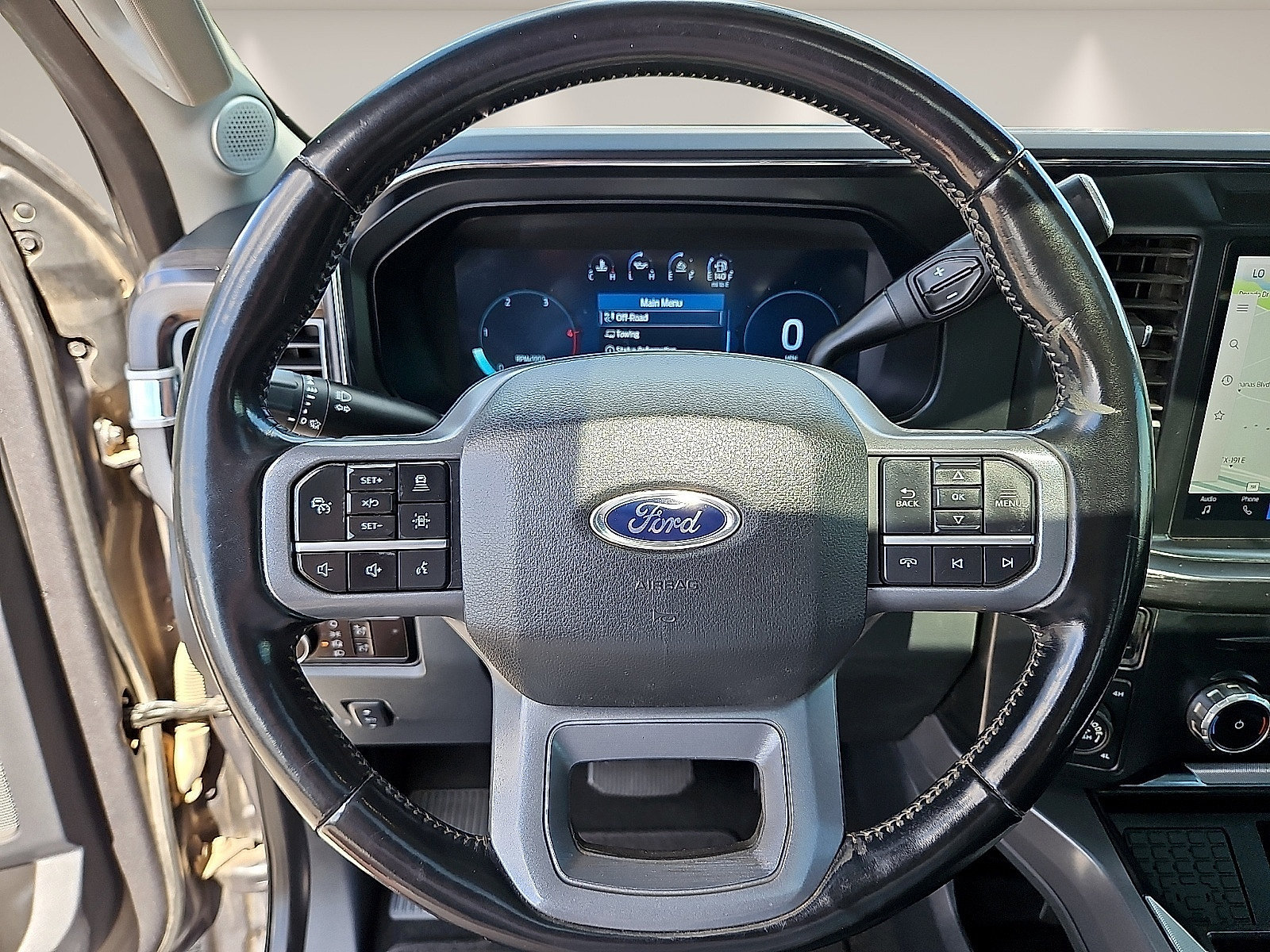 Used 2023 Ford F250 Lariat w/ Lariat Ultimate Package AWD/4WD image 16