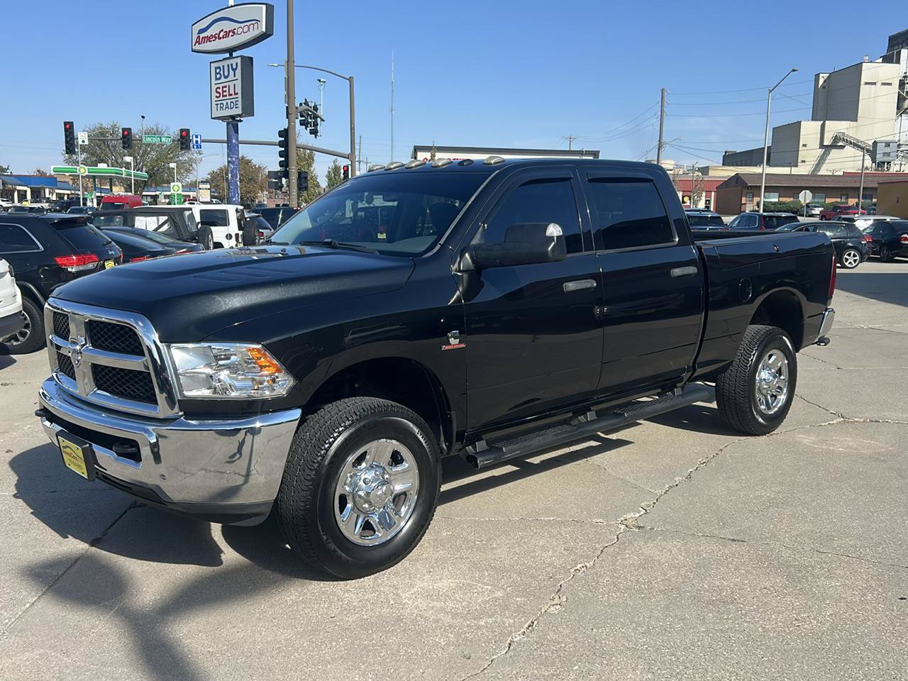 Used 2017 RAM 2500 Tradesman w/ Chrome Appearance Group AWD/4WD image 7