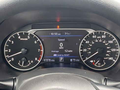 Used 2025 Nissan Altima 2.5 SV AWD/4WD image 9