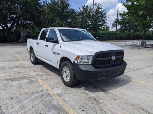 Used 2015 RAM 1500 Tradesman AWD/4WD image 3