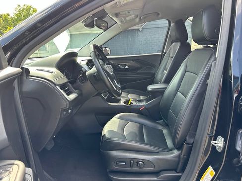 Used 2024 GMC Terrain SLT FWD image 11