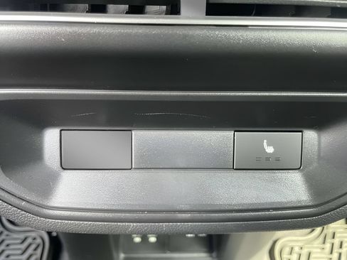 Used 2024 Volkswagen Atlas Cross Sport SEL AWD/4WD image 21