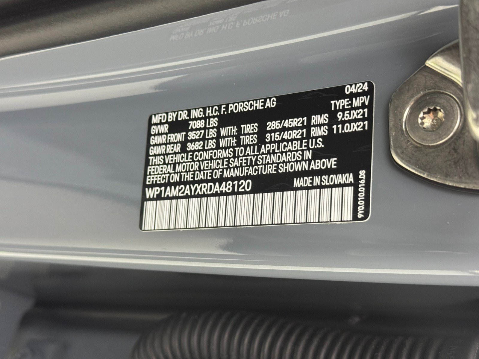 Used 2024 Porsche Cayenne Turbo AWD/4WD image 49