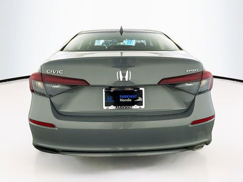 Used 2025 Honda Civic Sport image 5