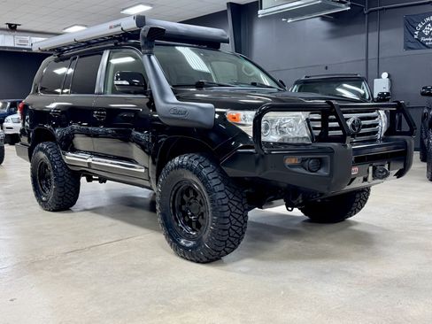 Used 2013 Toyota Land Cruiser AWD/4WD image 5