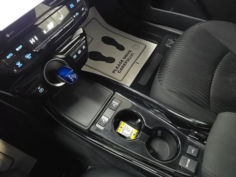 Used 2021 Toyota Prius Prime LE image 26