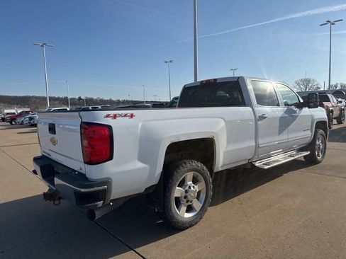Used 2016 Chevrolet Silverado 2500 LT w/ LT Convenience Package image 3