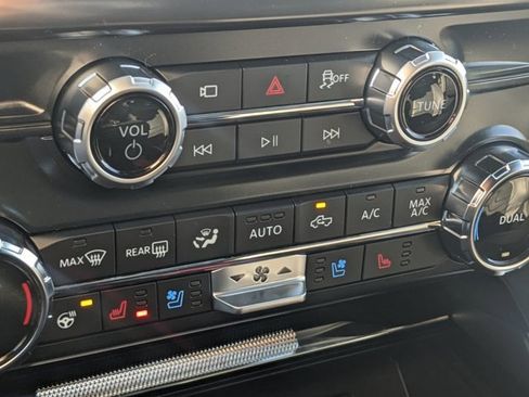 New 2025 Ford F150 Platinum w/ Equipment Group 702A High image 17