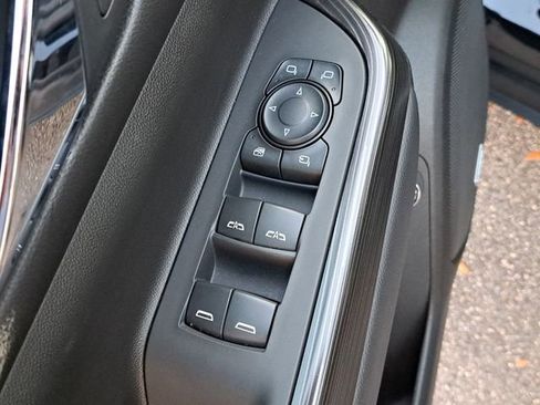 Used 2021 GMC Acadia SLT w/ Elevation Edition image 21