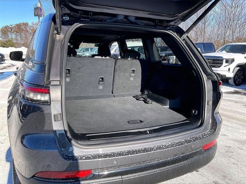 Used 2023 Jeep Grand Cherokee Altitude image 34