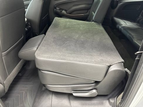Used 2018 GMC Yukon XL SLT AWD/4WD image 43