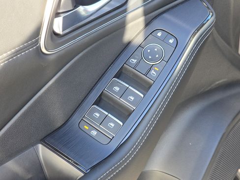 New 2026 Nissan Rogue Platinum image 32