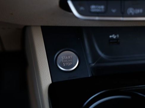 Used 2020 Audi A4 2.0T Premium w/ Convenience Package image 34