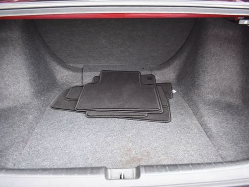 Used 2018 Honda Accord LX image 32