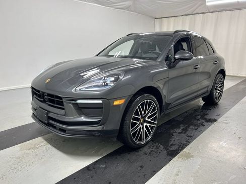 Certified 2026 Porsche Macan AWD/4WD image 1