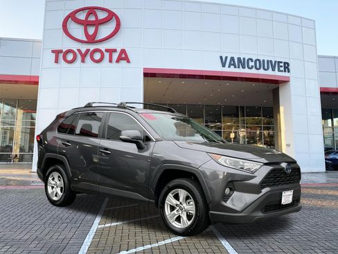 Certified 2021 Toyota RAV4 XLE w/ Convenience Package image 1
