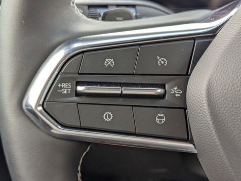 Used 2026 Chevrolet Traverse High Country w/ LPO, Floor Liner Package AWD/4WD image 28