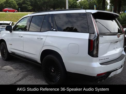 Used 2023 Cadillac Escalade V AWD/4WD image 6