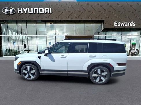 Used 2025 Hyundai Santa Fe Limited AWD/4WD image 3