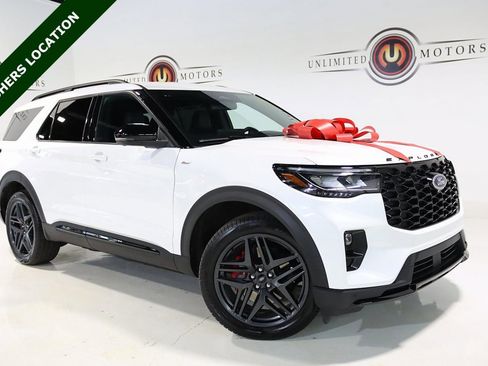 Used 2025 Ford Explorer ST-Line w/ Premium Package image 1