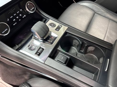 Used 2023 Jaguar F-PACE S AWD/4WD image 13
