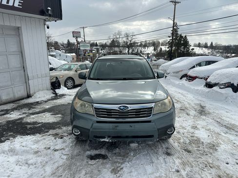 Used 2009 Subaru Forester 2.5X Limited image 1