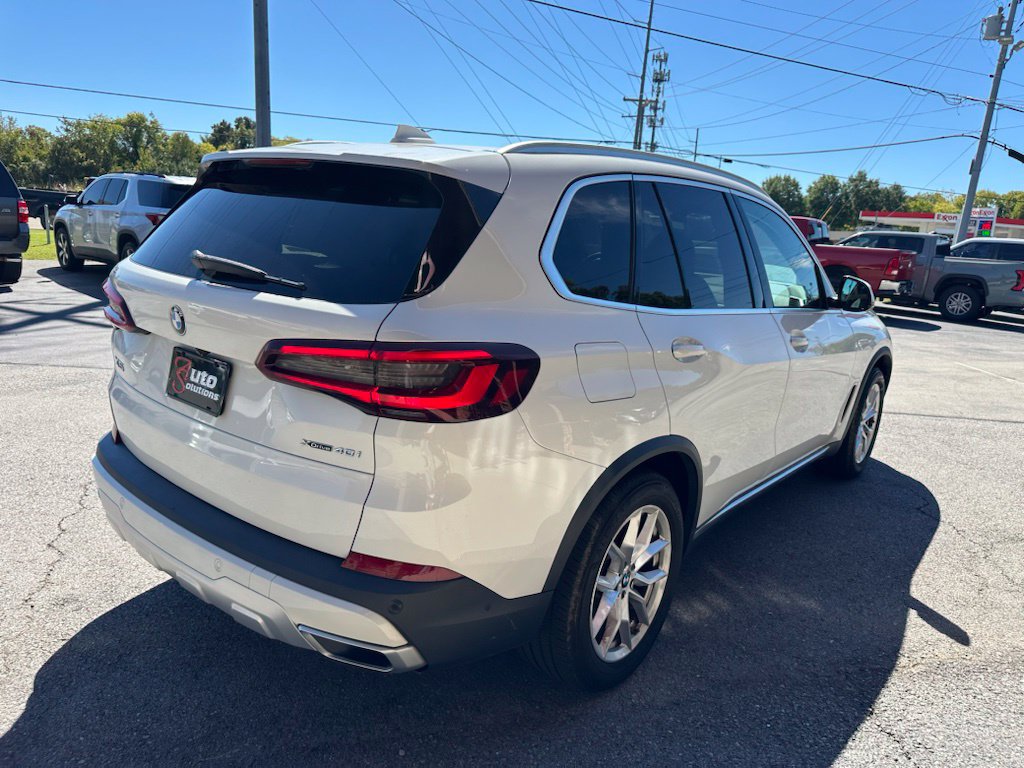 Used 2022 BMW X5 xDrive40i w/ Climate Comfort Package AWD/4WD image 12