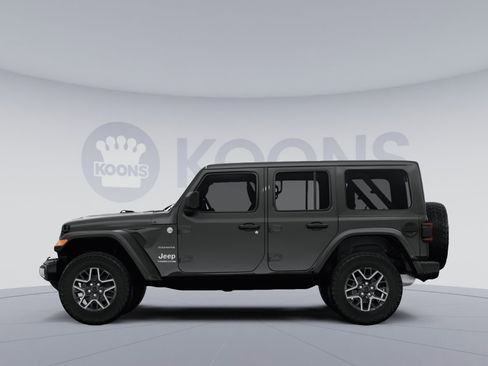 Used 2024 Jeep Wrangler Sahara w/ Technology Group image 2