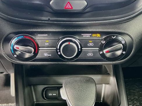 Used 2023 Kia Soul LX w/ LX Technology Package FWD image 23