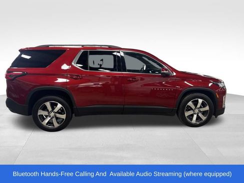 Used 2022 Chevrolet Traverse LT w/ LT Premium Package image 7