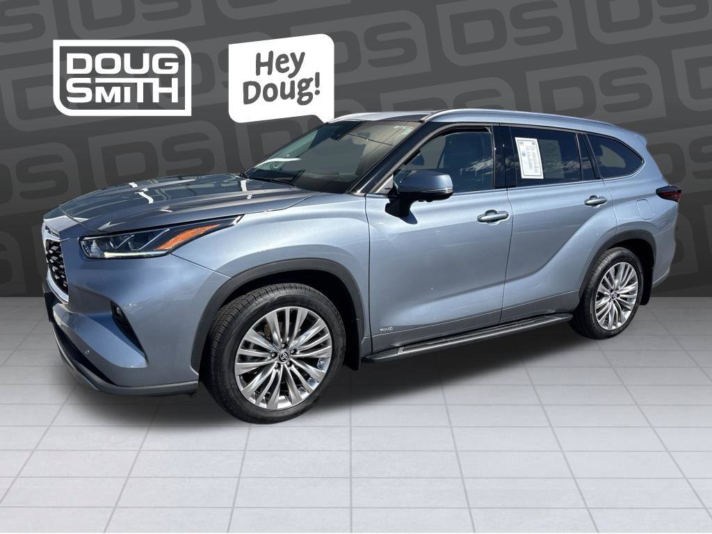 Used 2024 Toyota Highlander Platinum AWD/4WD image 1